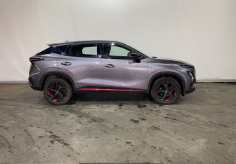 Подержанный автомобиль Omoda C5 2022 года (7 фото)