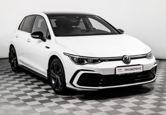 Подержанный автомобиль Volkswagen Golf Hatchback 2021 года (3 фото)