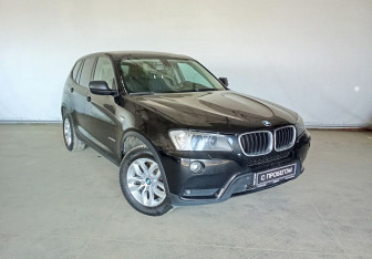 Подержанный автомобиль BMW X3 2013 года (3 фото)