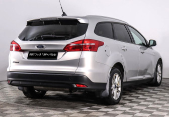 Подержанный автомобиль Ford Focus Wagon 2018 года (3 фото)