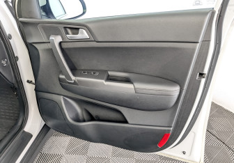 Подержанный автомобиль Kia Sportage 2021 года (24 фото)