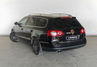 Подержанный автомобиль Volkswagen Passat Wagon 2008 года (6 фото)