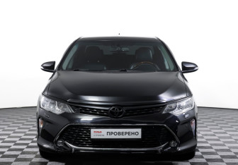 Подержанный автомобиль Toyota Camry Sedan 2017 года (2 фото)