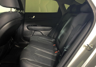 Подержанный автомобиль Kia Optima Sedan 2017 года (11 фото)