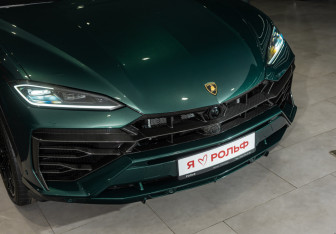 Подержанный автомобиль Lamborghini Urus 2025 года (7 фото)