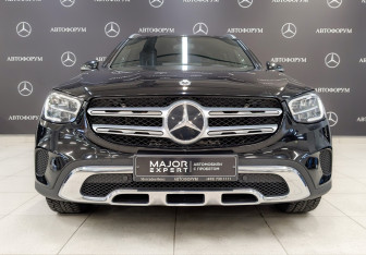 Подержанный автомобиль Mercedes-Benz GLC Coupe 2022 года (2 фото)