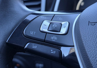 Подержанный автомобиль Jetta VS7 2022 года (17 фото)