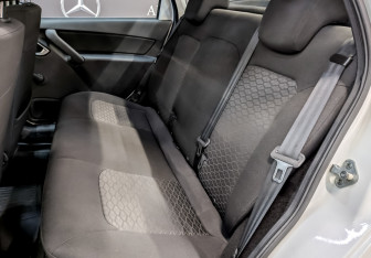 Подержанный автомобиль LADA (ВАЗ) Granta Sedan 2023 года (12 фото)