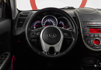 Подержанный автомобиль Kia Soul 2012 года (11 фото)
