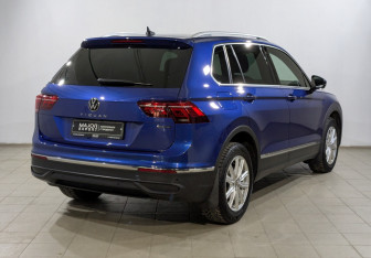 Подержанный автомобиль Volkswagen Tiguan 2021 года (14 фото)