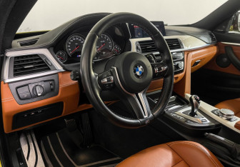 Подержанный автомобиль BMW M4 Coupe 2018 года (12 фото)