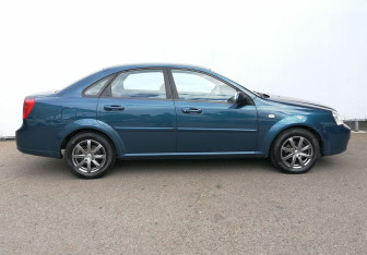 Подержанный автомобиль Chevrolet Lacetti Sedan 2008 года (4 фото)