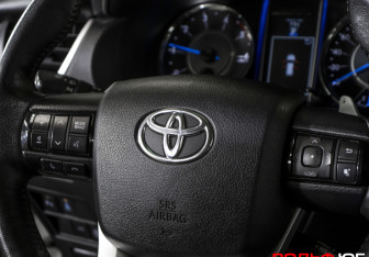 Подержанный автомобиль Toyota Fortuner 2017 года (15 фото)