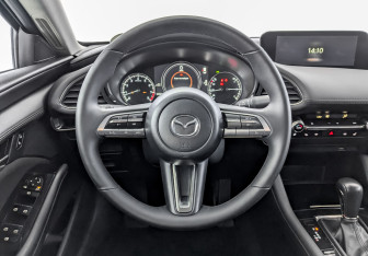 Подержанный автомобиль Mazda 3 Sedan 2019 года (21 фото)