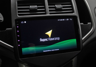 Подержанный автомобиль Chevrolet Aveo Hatchback 2014 года (20 фото)