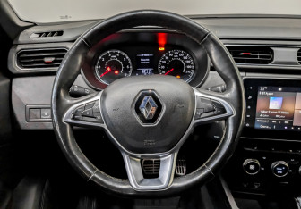 Подержанный автомобиль Renault Arkana 2021 года (22 фото)