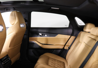 Подержанный автомобиль Changan UNI-K 2024 года (12 фото)