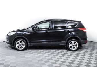 Подержанный автомобиль Ford Kuga 2015 года (3 фото)