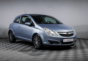 Подержанный автомобиль Opel Corsa 2008 года (3 фото)