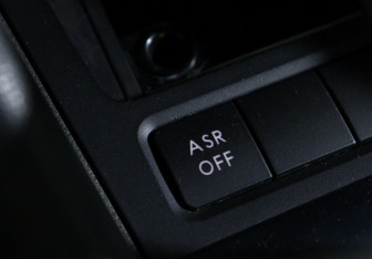 Подержанный автомобиль Volkswagen Golf Hatchback 2009 года (14 фото)