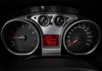 Подержанный автомобиль Ford Focus Sedan 2010 года (6 фото)