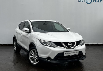 Подержанный автомобиль Nissan Qashqai 2017 года (3 фото)