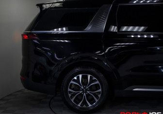Подержанный автомобиль Kia Carnival 2021 года (27 фото)