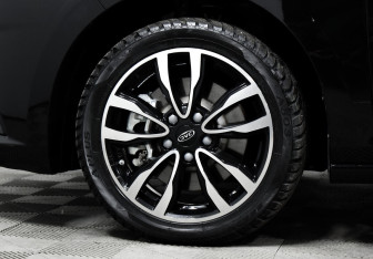 Подержанный автомобиль JAC J7 2022 года (8 фото)