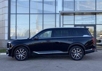 Подержанный автомобиль GAC GS8 2023 года (8 фото)