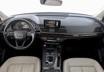 Подержанный автомобиль Audi Q5 2017 года (14 фото)