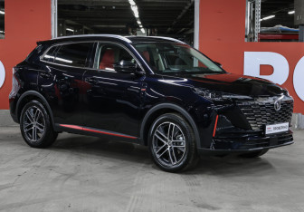 Подержанный автомобиль Changan UNI-S 2024 года (3 фото)