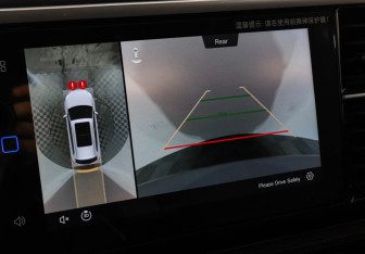 Подержанный автомобиль Jetta VS7 2023 года (13 фото)