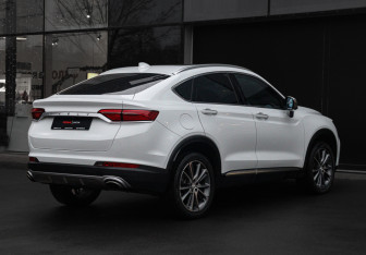 Подержанный автомобиль Geely Tugella 2019 года (5 фото)