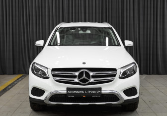 Подержанный автомобиль Mercedes-Benz GLC Coupe 2019 года (2 фото)
