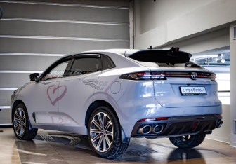 Подержанный автомобиль Changan UNI-K 2024 года (6 фото)