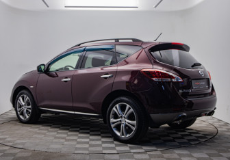 Подержанный автомобиль Nissan Murano Suv 2014 года (3 фото)