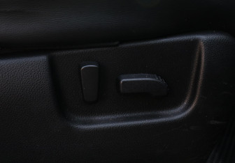 Подержанный автомобиль Nissan X-Trail 2007 года (8 фото)