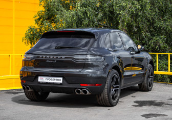 Подержанный автомобиль Porsche Macan 2019 года (5 фото)