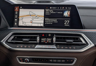 Подержанный автомобиль BMW X6 2020 года (17 фото)