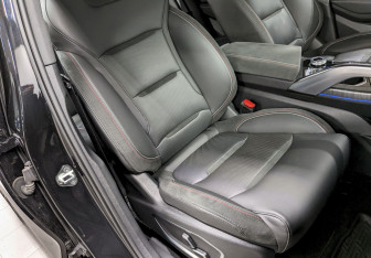 Подержанный автомобиль Geely Tugella 2023 года (21 фото)