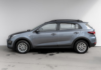 Подержанный автомобиль Kia Rio Hatchback 2019 года (8 фото)
