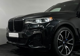 Подержанный автомобиль BMW X7 2019 года (36 фото)
