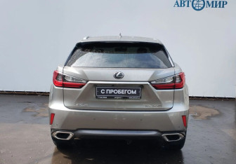 Подержанный автомобиль Lexus RX 2017 года (6 фото)