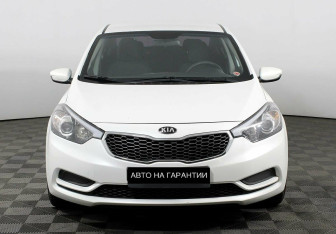 Подержанный автомобиль Kia Cerato Sedan 2013 года (2 фото)
