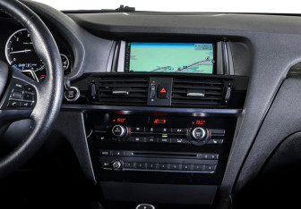 Подержанный автомобиль BMW X4 2015 года (14 фото)