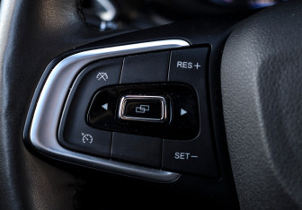 Подержанный автомобиль Kaiyi E5 2023 года (18 фото)