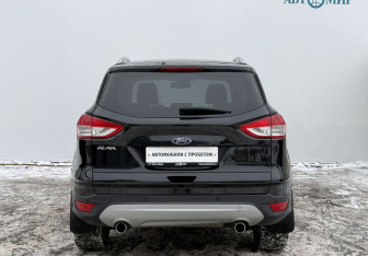 Подержанный автомобиль Ford Kuga 2013 года (6 фото)