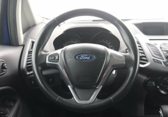 Подержанный автомобиль Ford EcoSport 2014 года (8 фото)