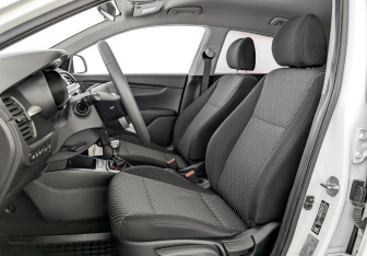 Подержанный автомобиль Kia Rio Hatchback 2019 года (20 фото)