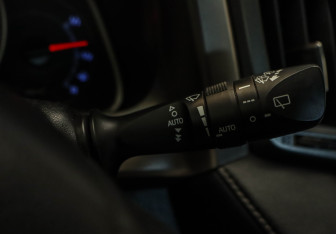 Подержанный автомобиль Toyota RAV4 2012 года (17 фото)